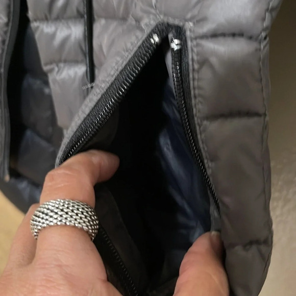 Bernardo Puffer Long Sleeve Size Small Black Jacket Hooded metallic gray - Picture 16 of 16